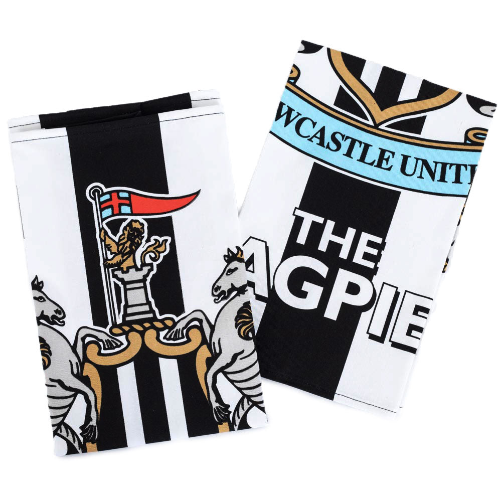 Pack of 2 black and white striped tea towels, Each towel features a full colour club crest with THE MAGPIES text