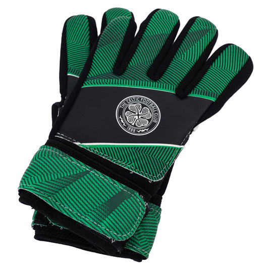 Fuse design goalkeeper gloves featuring a white Celtic crest