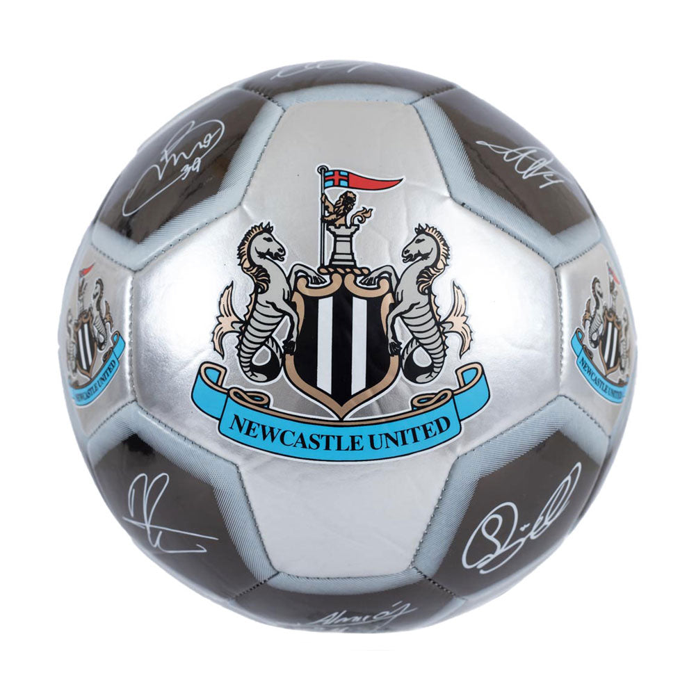 High spec 26 panel football, Striking Newcastle United FC branding featuring the Newcastle crest plus official player signature prints